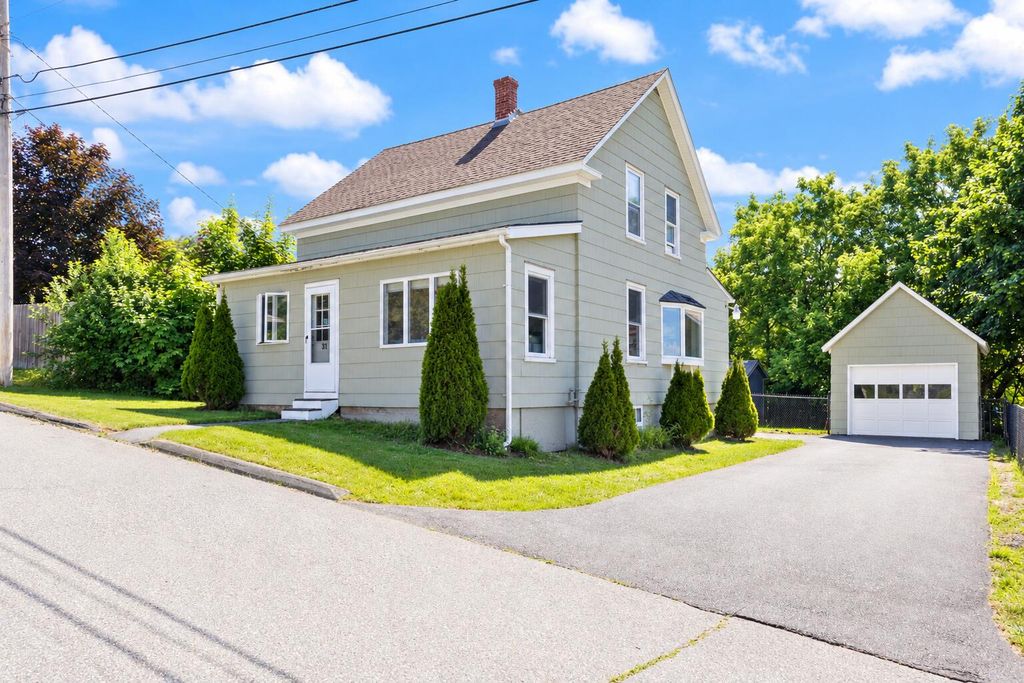 31 Dill Street, Lewiston, ME 04240 — exterior