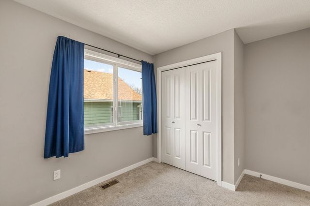 404 Lacona Avenue, Des Moines, IA 50315