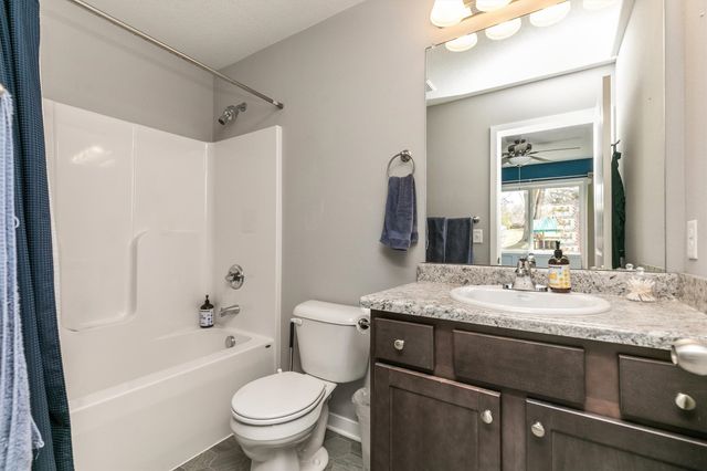 404 Lacona Avenue, Des Moines, IA 50315