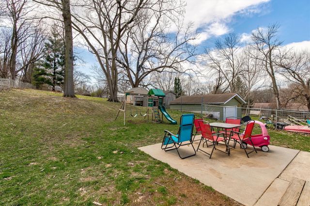 404 Lacona Avenue, Des Moines, IA 50315