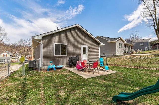 404 Lacona Avenue, Des Moines, IA 50315