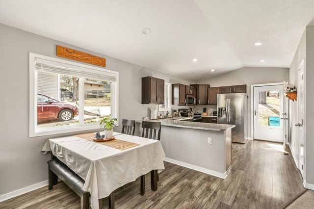 404 Lacona Avenue, Des Moines, IA 50315