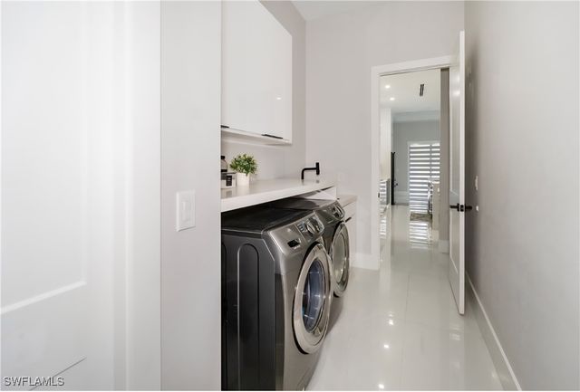 2313 6th AVE SE, Naples, FL 34117