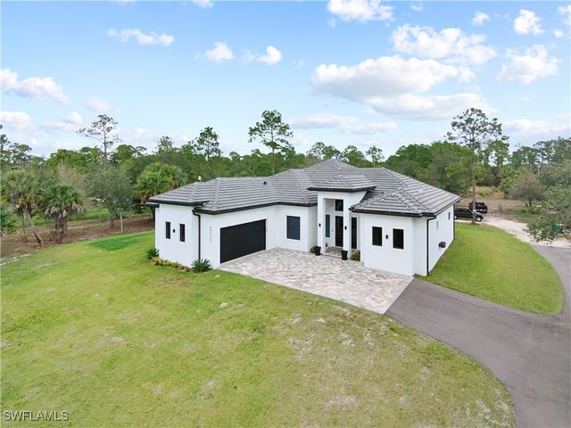 2313 6th AVE SE, Naples, FL 34117