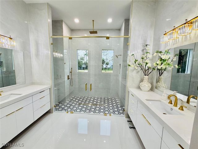 2313 6th AVE SE, Naples, FL 34117