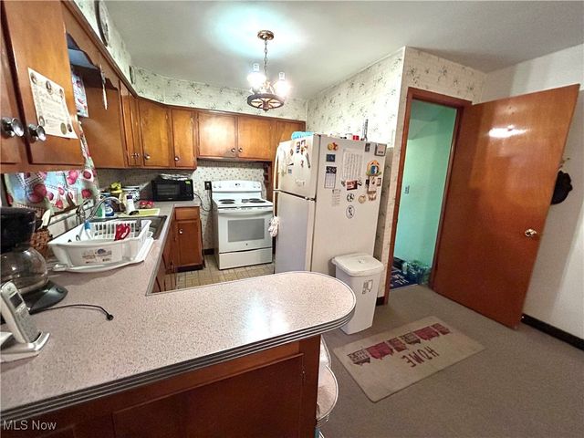 63 Willard Avenue, Bedford, OH 44146