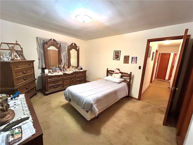 63 Willard Avenue, Bedford, OH 44146