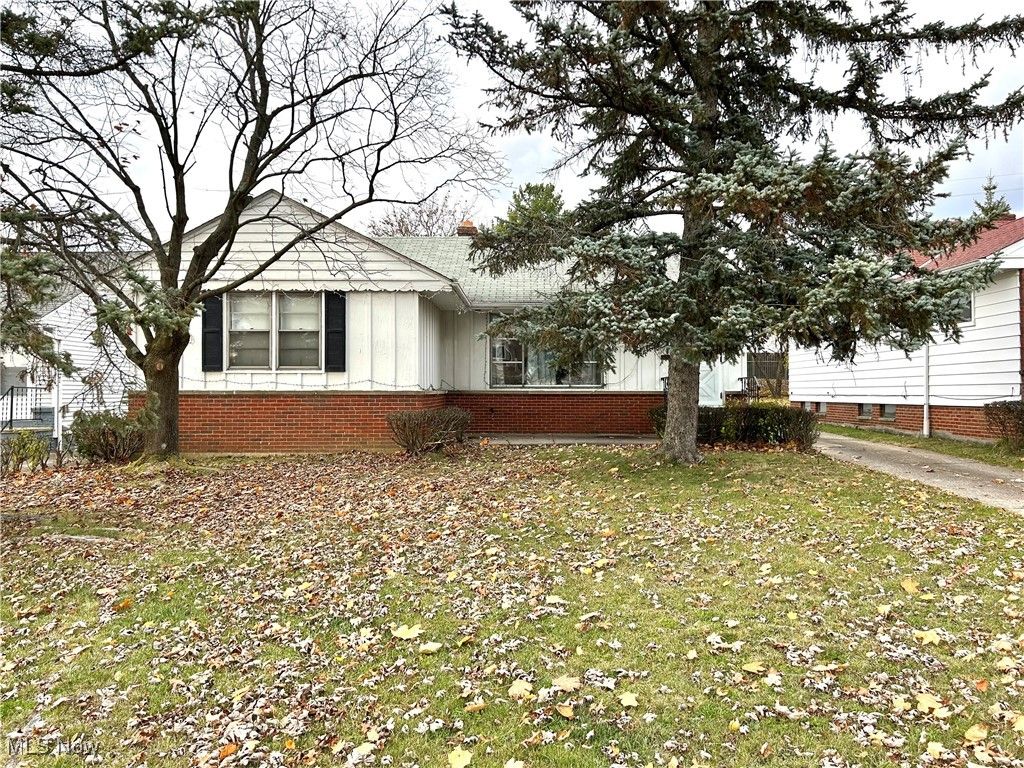 63 Willard Avenue, Bedford, OH 44146