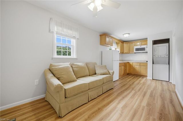 2041 Bierce DR, Virginia Beach, VA 23454