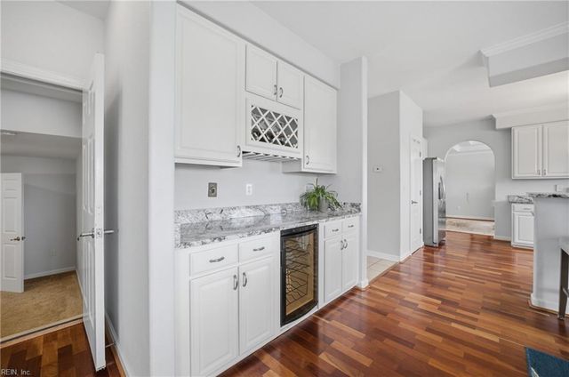 2041 Bierce DR, Virginia Beach, VA 23454