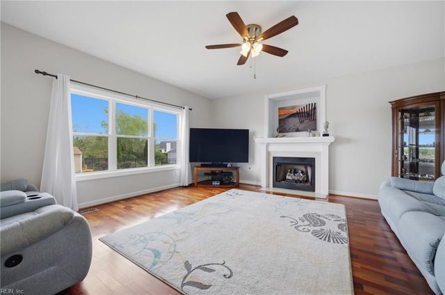 2041 Bierce DR, Virginia Beach, VA 23454