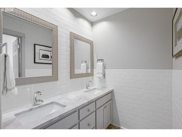 1635 Nw 36TH Ave, Camas, WA 98607