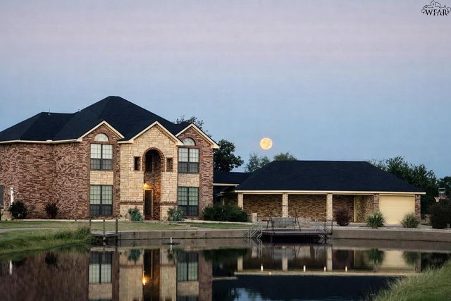 2492 S FM 369, Iowa Park, TX 76367