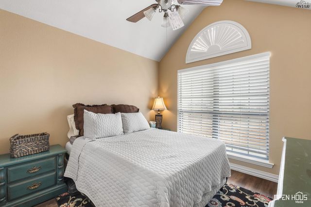 2492 S FM 369, Iowa Park, TX 76367