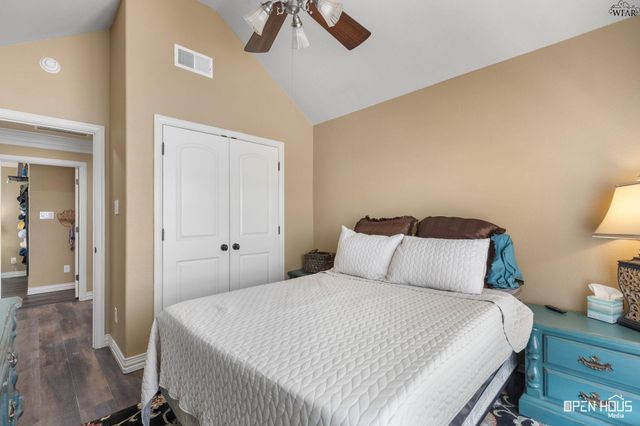 2492 S FM 369, Iowa Park, TX 76367