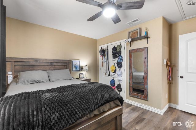 2492 S FM 369, Iowa Park, TX 76367