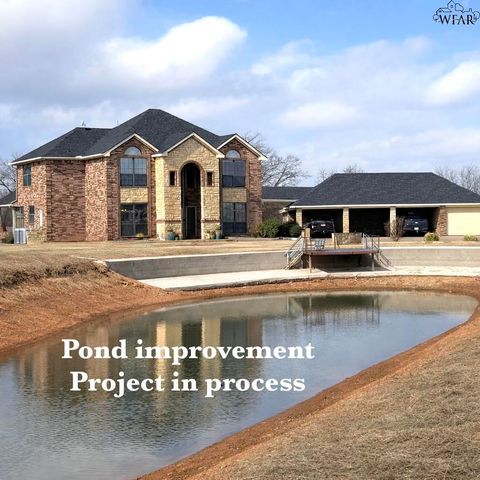 2492 S FM 369, Iowa Park, TX 76367