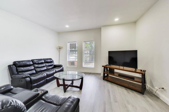 7621 S Eggleston Avenue, Chicago, IL 60620