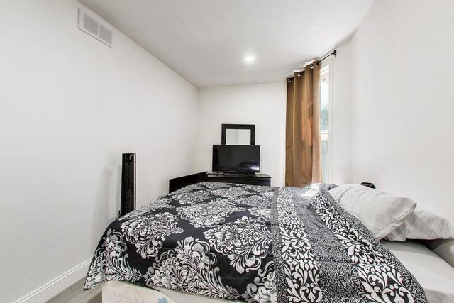 7621 S Eggleston Avenue, Chicago, IL 60620