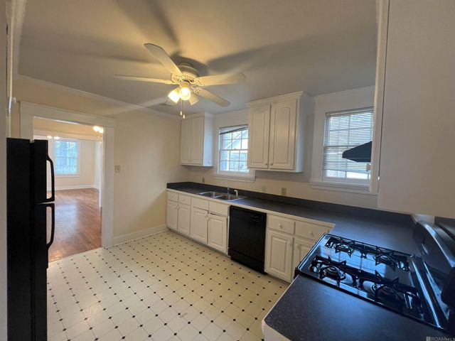 843 Ingleside Dr, Baton Rouge, LA 70806