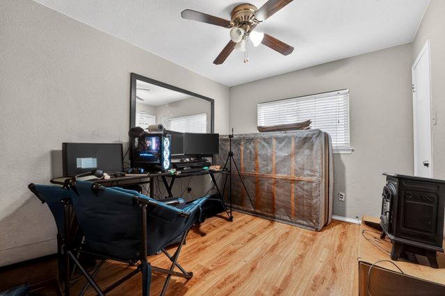 7113 Dallas DR, Austin, TX 78729