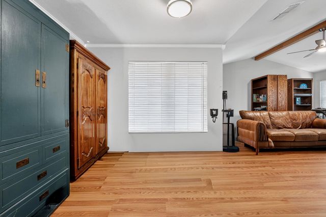 7113 Dallas DR, Austin, TX 78729