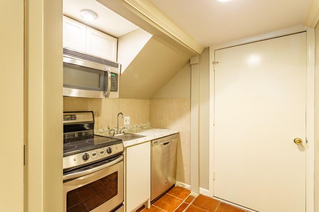 2349 Albans Road 1, Houston, TX 77005