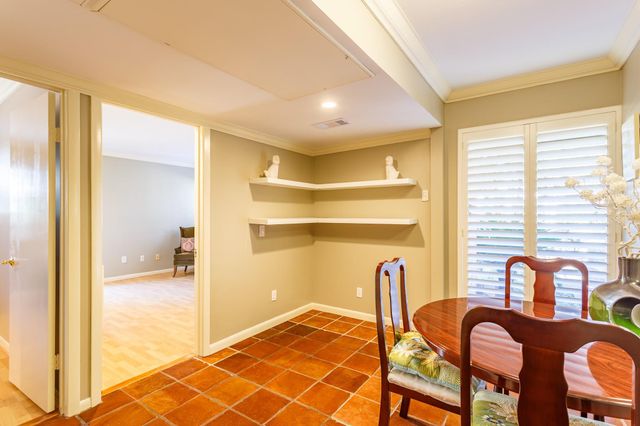 2349 Albans Road 1, Houston, TX 77005