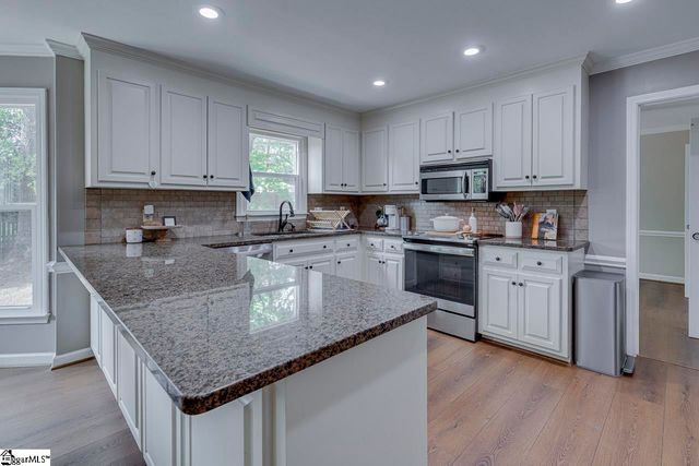 200 Forrester Creek Way, Greenville, SC 29607