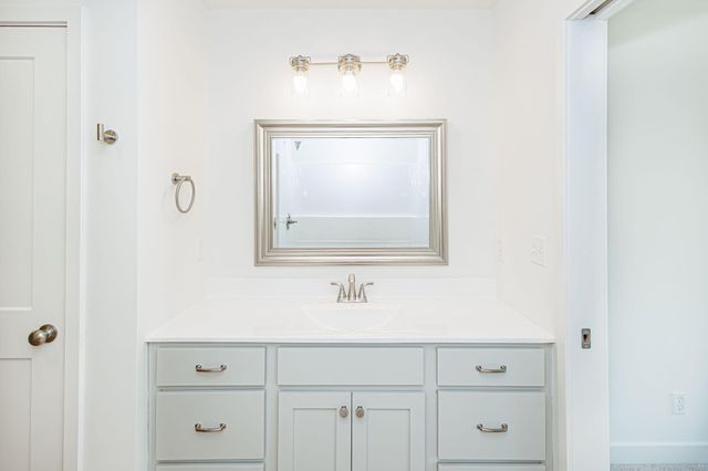 2637 FRAZIER LP, Columbia, MO 65202