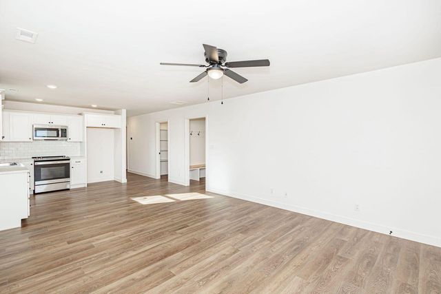 2637 FRAZIER LP, Columbia, MO 65202