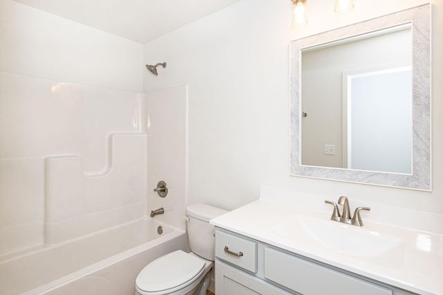 2637 FRAZIER LP, Columbia, MO 65202