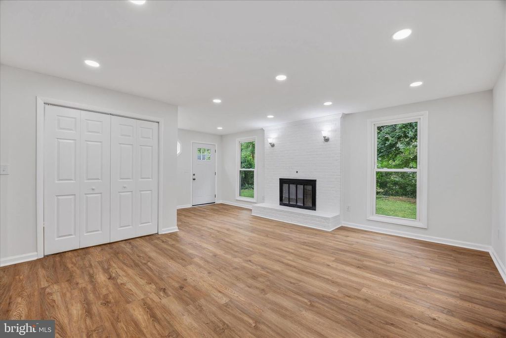 Image 17 of property listing at 4001 YARMOUTH LN, Bowie, MD 20715