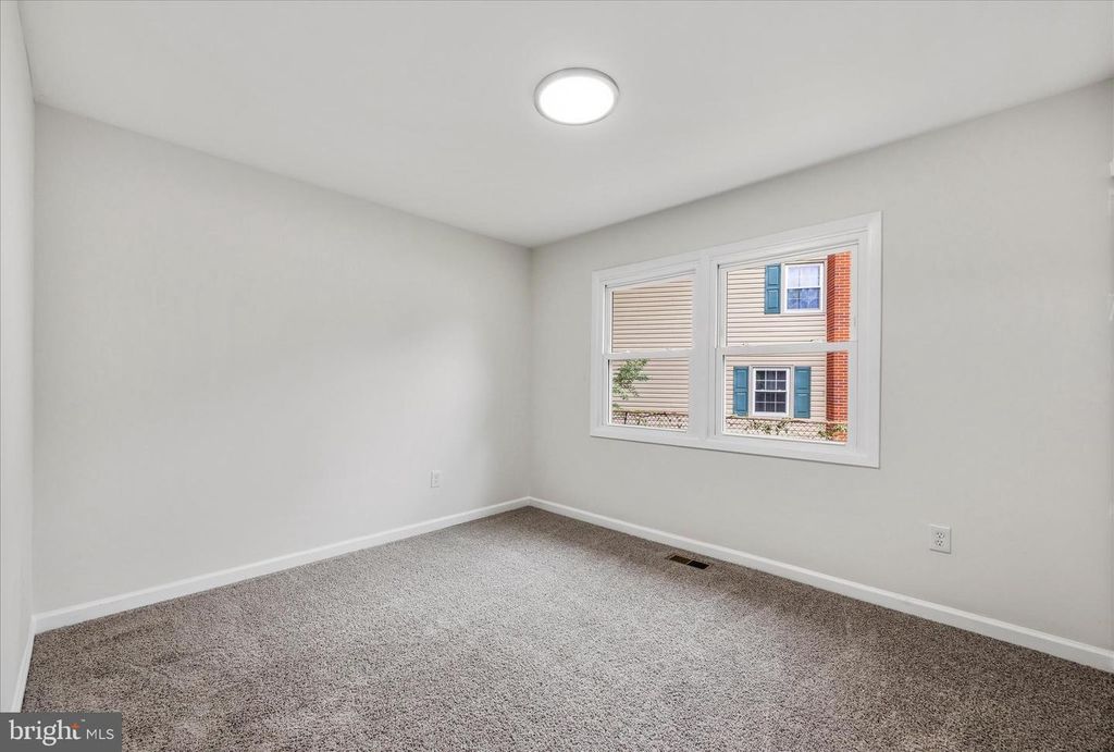 Image 20 of property listing at 4001 YARMOUTH LN, Bowie, MD 20715