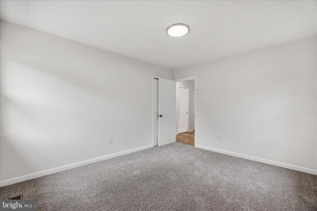 Image 23 of property listing at 4001 YARMOUTH LN, Bowie, MD 20715