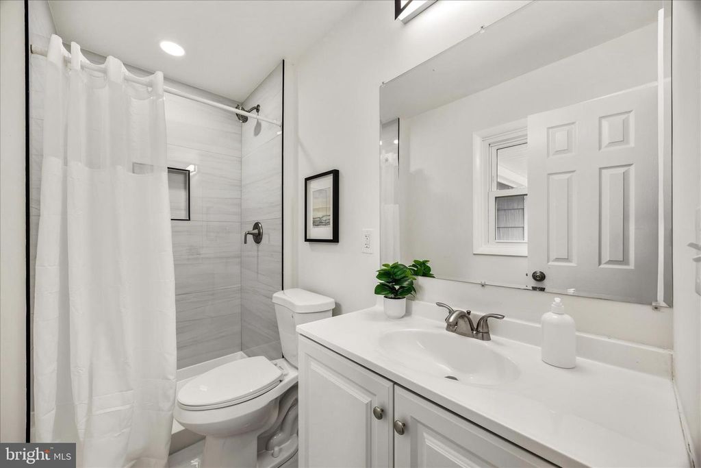 Image 26 of property listing at 4001 YARMOUTH LN, Bowie, MD 20715