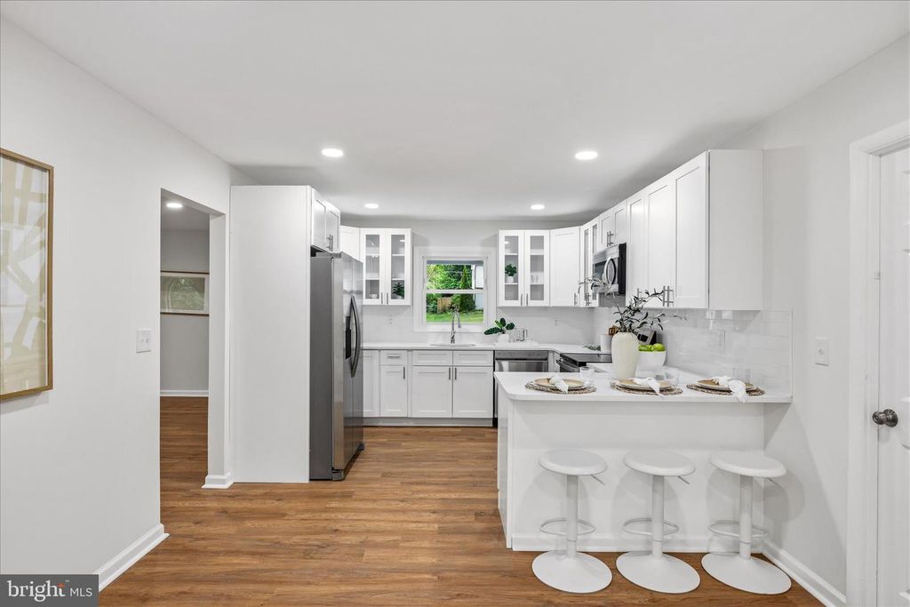 Image 3 of property listing at 4001 YARMOUTH LN, Bowie, MD 20715