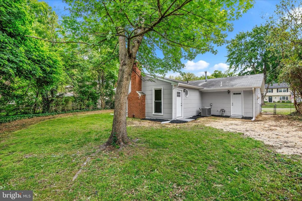 Image 31 of property listing at 4001 YARMOUTH LN, Bowie, MD 20715