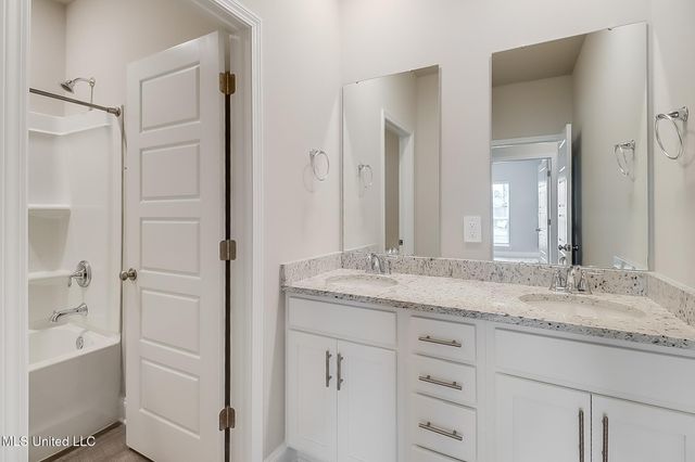 6253 Sandhill Cove, Ocean Springs, MS 39564