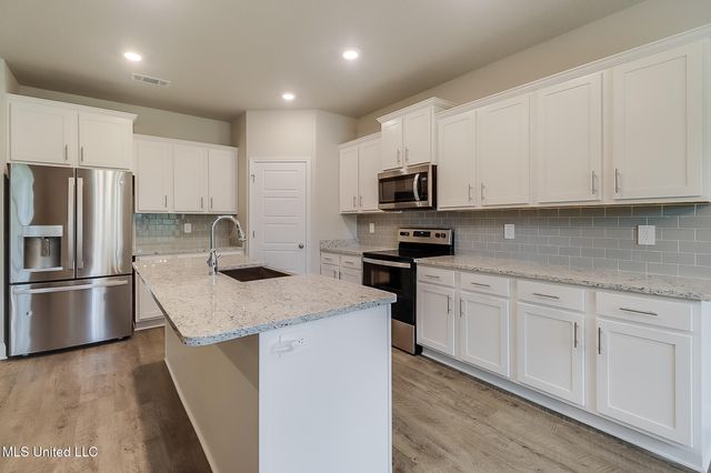 6253 Sandhill Cove, Ocean Springs, MS 39564