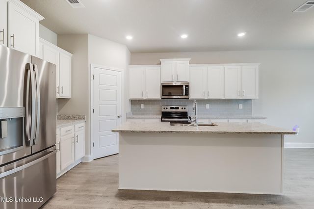 6253 Sandhill Cove, Ocean Springs, MS 39564