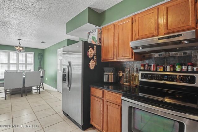10757 Linohau Way, Diamondhead, MS 39525