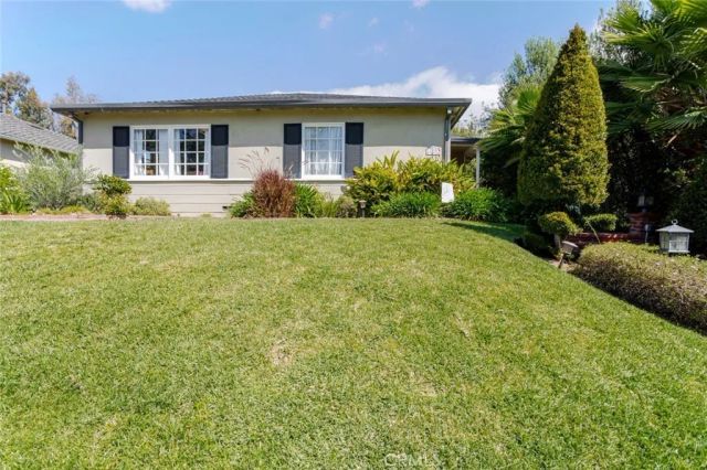 1119 Atlee Drive, La Canada Flintridge, CA 91011