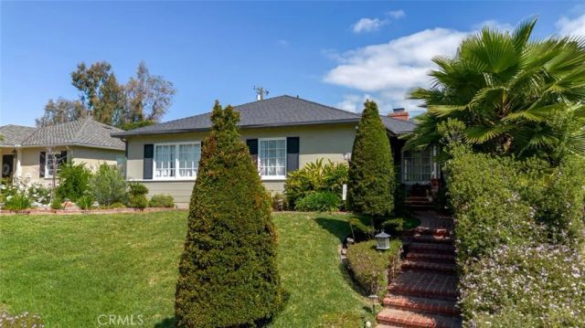 1119 Atlee Drive, La Canada Flintridge, CA 91011
