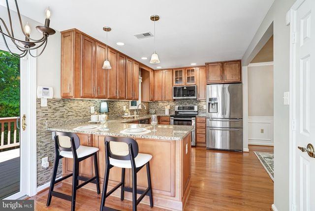 12498 SWEET LEAF TER, Fairfax, VA 22033