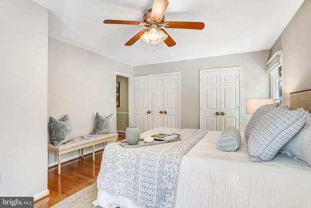 12498 SWEET LEAF TER, Fairfax, VA 22033