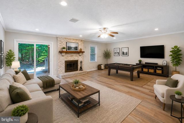 12498 SWEET LEAF TER, Fairfax, VA 22033