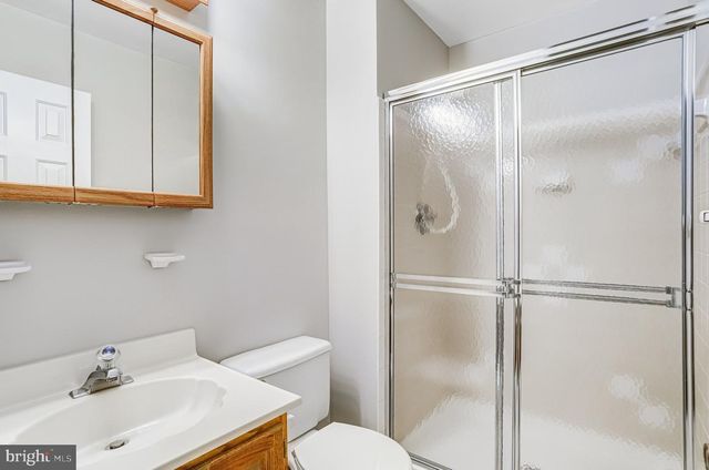 12498 SWEET LEAF TER, Fairfax, VA 22033