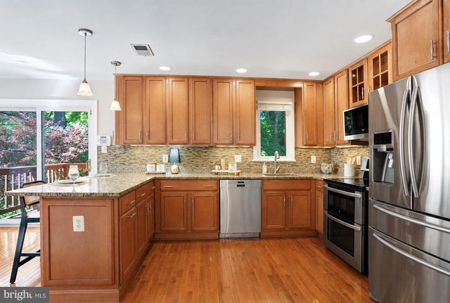 12498 SWEET LEAF TER, Fairfax, VA 22033