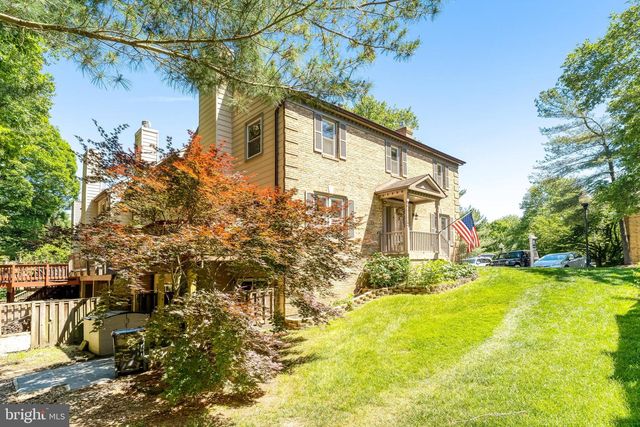 12498 SWEET LEAF TER, Fairfax, VA 22033